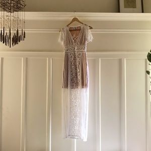 Bebe lace white maxi